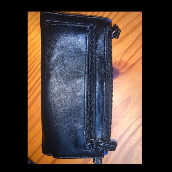 Roots Black Leather Wallet - Picture 5 of 5